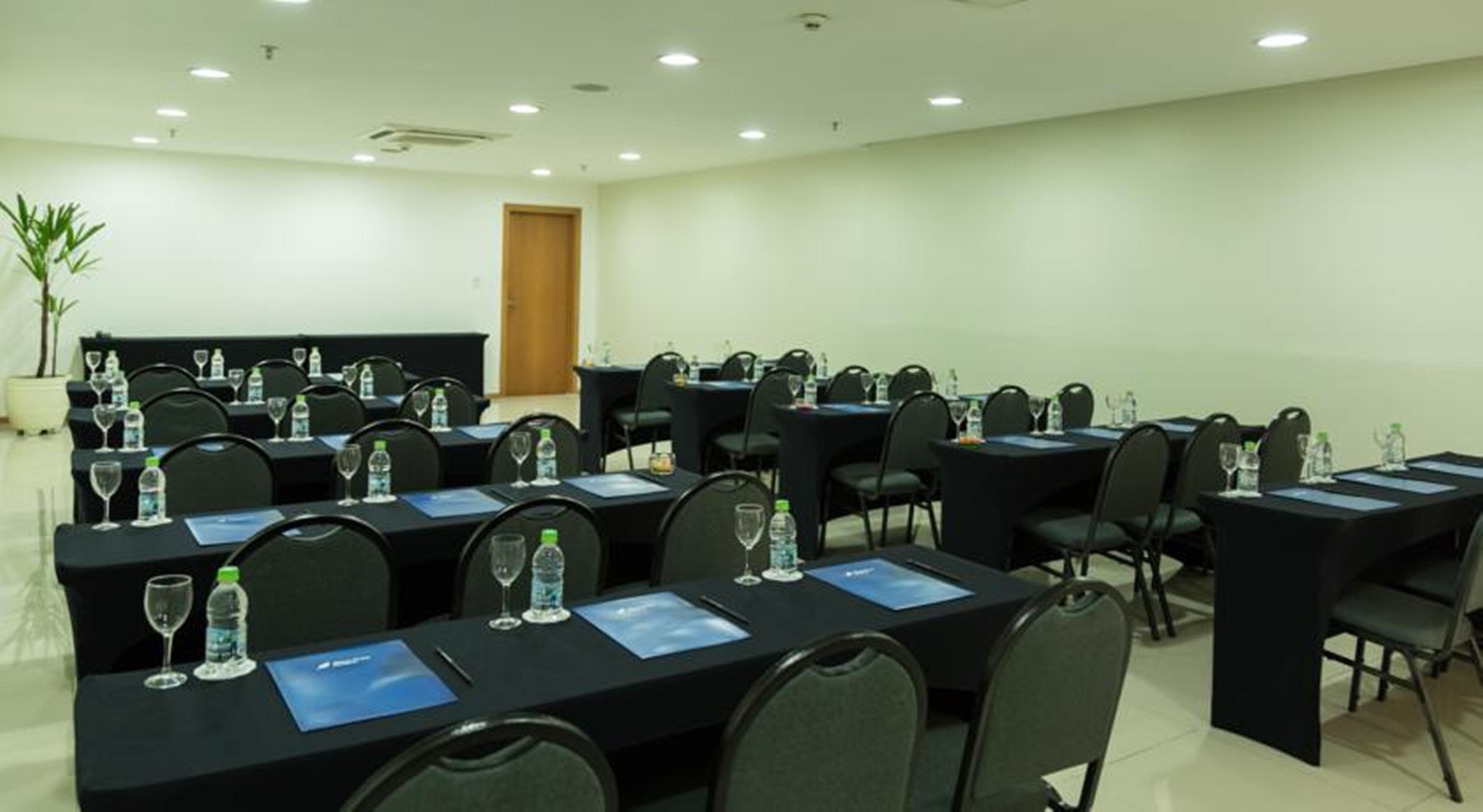Bluee Tree Premium Manaus Aparthotel Buitenkant foto