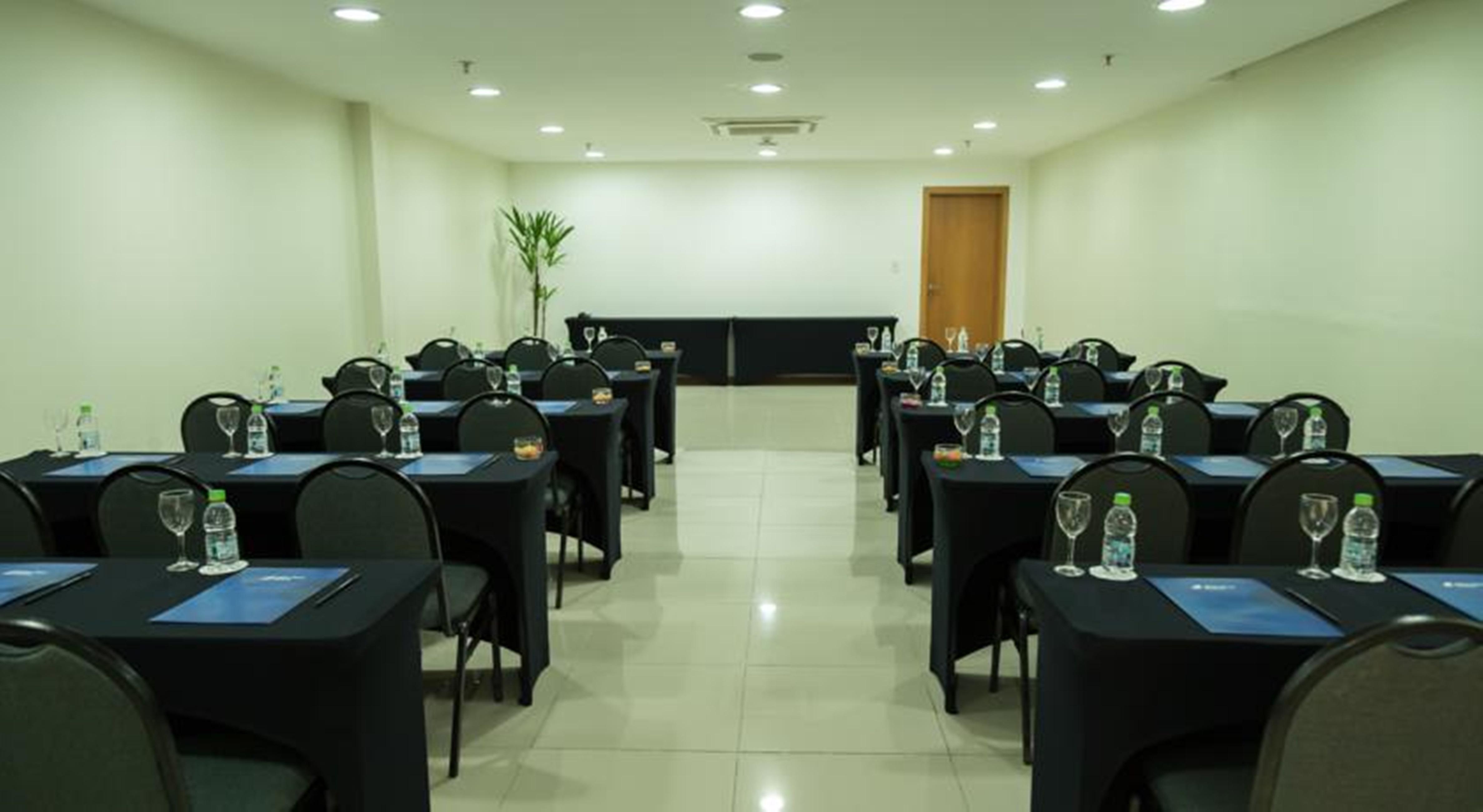 Bluee Tree Premium Manaus Aparthotel Buitenkant foto